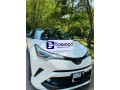 toyota-chr-2018-suv-small-2