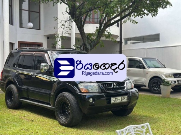 mitsubishi-montero-2004-suv-big-0