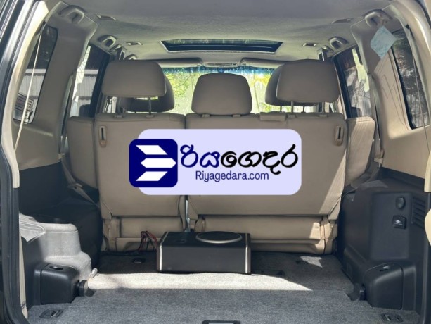 mitsubishi-montero-2004-suv-big-4