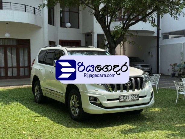 toyota-land-cruiser-prado-150-g-frontier-2017-suv-big-0