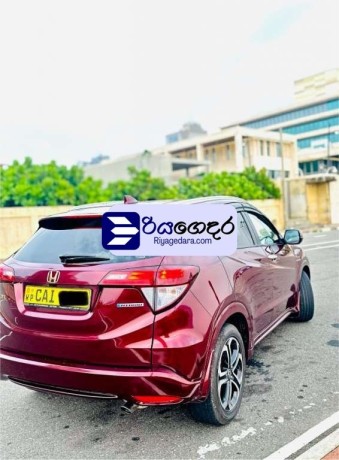 honda-vezel-z-grade-2015-suv-big-3
