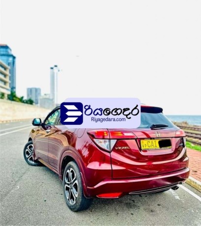 honda-vezel-z-grade-2015-suv-big-2