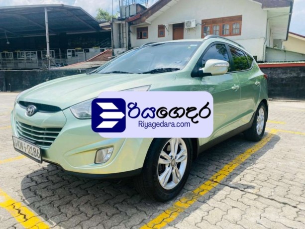 hyundai-tucson-2010-suv-big-2