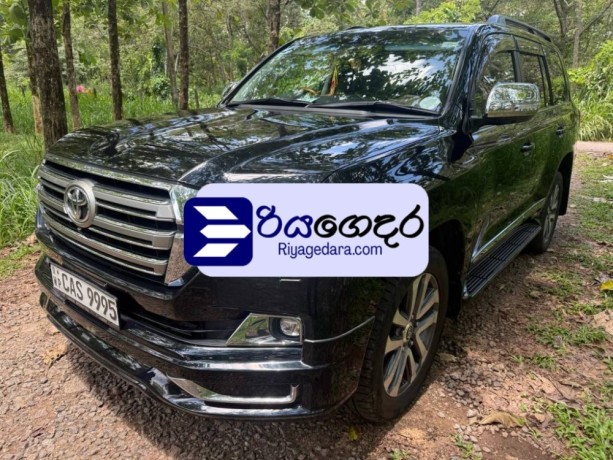 toyota-land-cruiser-sahara-v8-2016-suv-big-0