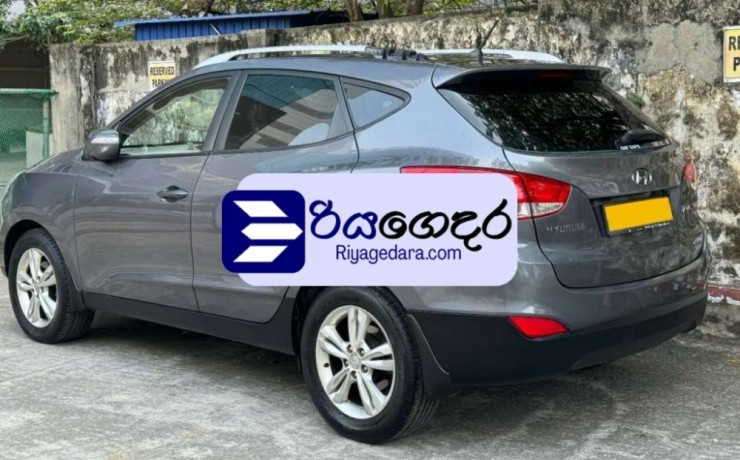 hyundai-tucson-2012-suv-big-2