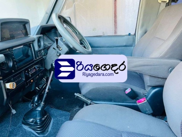 toyota-bj-75-1990-suv-big-3