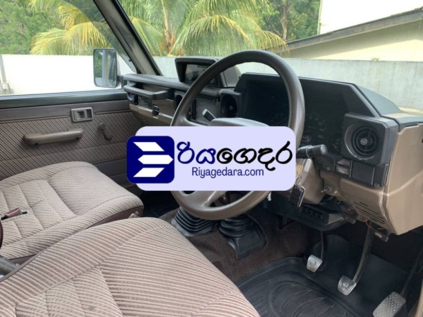 toyota-land-cruiser-lj79-1991-suv-big-4