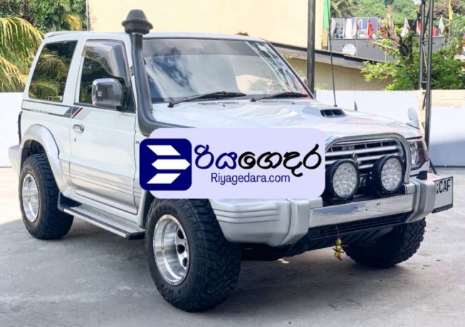 mitsubishi-pajero-1996-suv-big-1