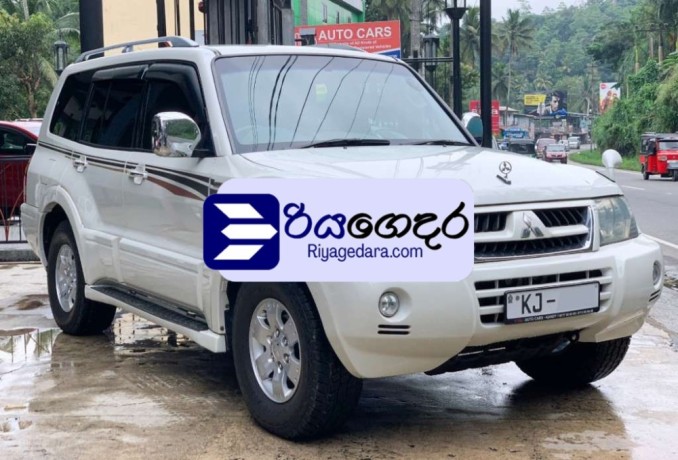 mitsubishi-montero-2002-suv-big-1