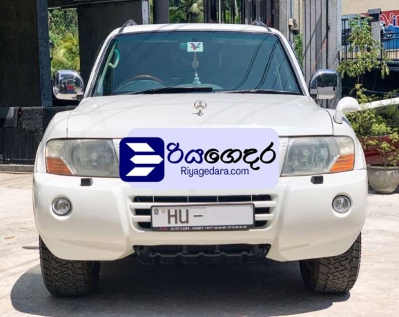 mitsubishi-montero-2003-suv-big-0