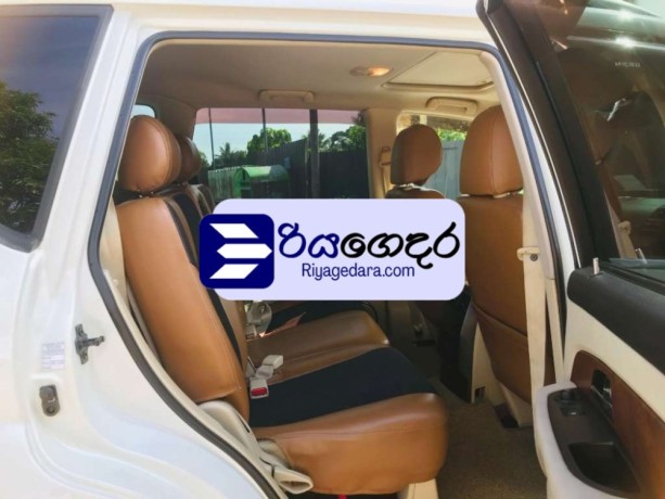 micro-rexton-2015-suv-big-3