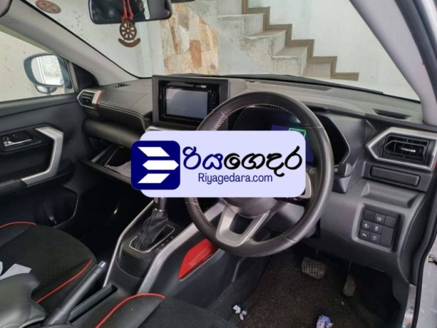 toyota-raize-z-grade-2019-suv-big-4