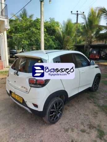 mahindra-kuv-100-2020-suv-big-1