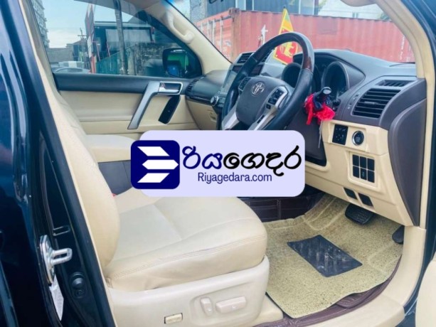 toyota-land-cruiser-prado-2015-suv-big-3