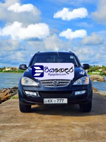 micro-kyron-2008-suv-big-0