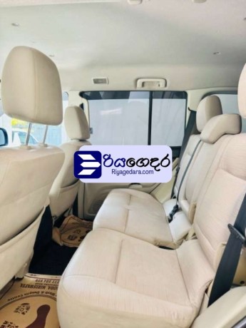 mitsubishi-montero-v6-2010-suv-big-2