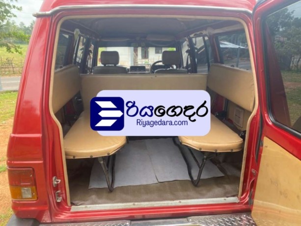 mitsubishi-pajero-1989-suv-big-3