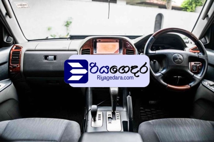 mitsubishi-montero-v6-2007-suv-big-2