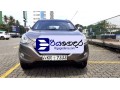 hyundai-tucson-2011-suv-small-0