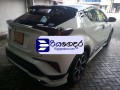 toyota-chr-2wd-2018-suv-small-1