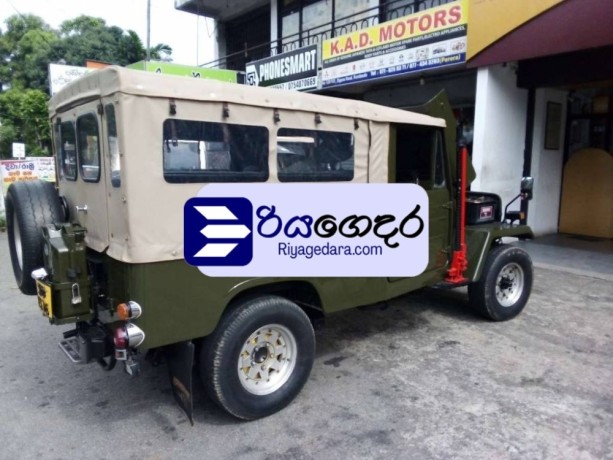mitsubishi-4dr5-long-wheels-1979-suv-big-0