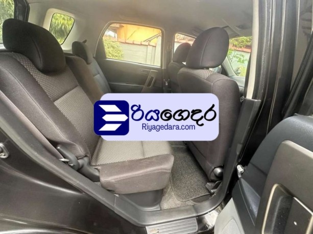 daihatsu-terios-premium-2011-suv-big-4
