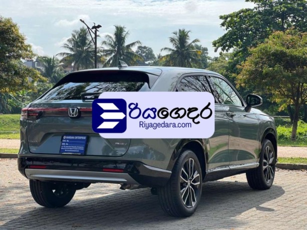 honda-vezel-z-grade-2025-suv-unregistered-recondition-big-3
