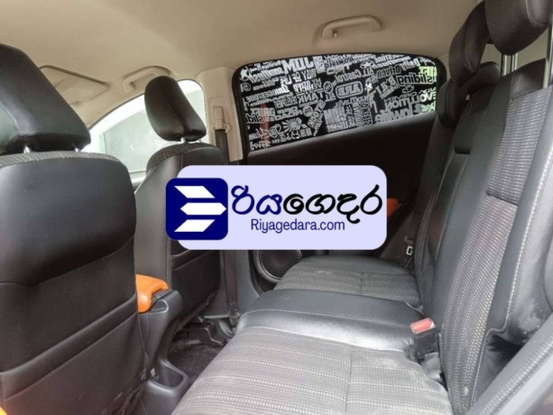 honda-vezel-2015-suv-big-4