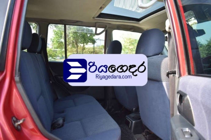 mitsubishi-pajero-io-turbo-2002-suv-big-4