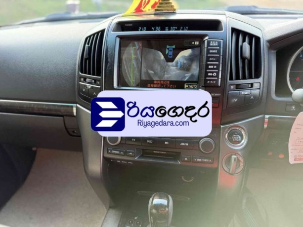 toyota-land-cruiser-zx-v8-2008-suv-big-2