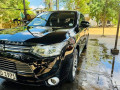mitsubishi-outlander-phev-small-8