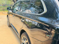 mitsubishi-outlander-phev-small-4
