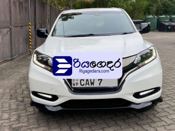 honda-vezel-rs-sensing-2017-suv-big-0