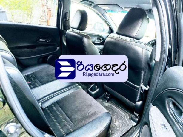 honda-vezel-rs-sensing-2016-suv-big-2
