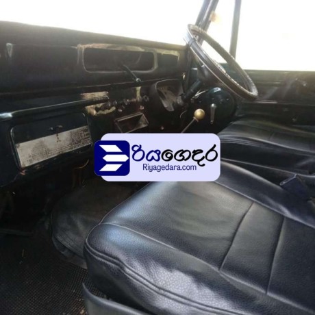 mitsubishi-j24-4dr5-1980-suv-big-2