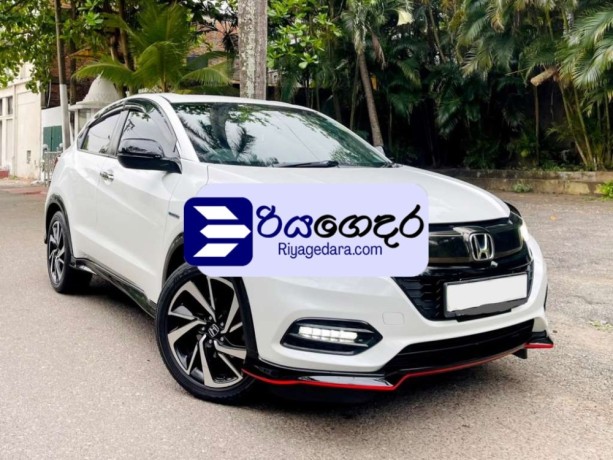 honda-vezel-rs-sensing-2018-suv-big-1