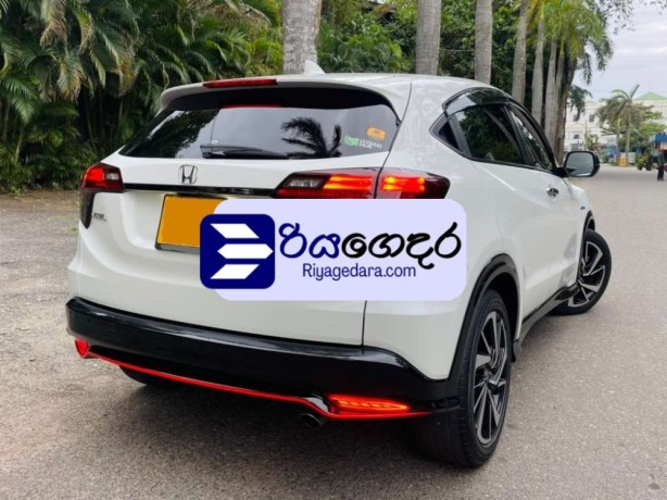 honda-vezel-rs-sensing-2018-suv-big-2