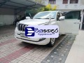toyota-land-cruiser-prado-2012-suv-small-0
