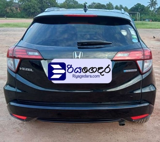 honda-vezel-2016-suv-big-3