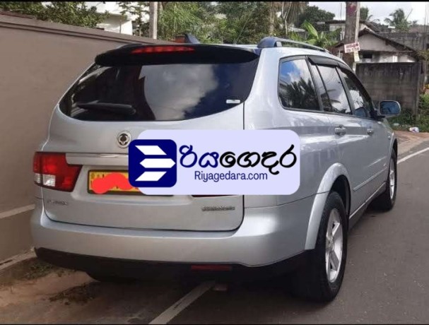 micro-kyron-2011-suv-big-0