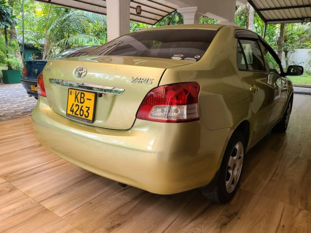 toyota-yaris-2006-automatic-1300cc-big-2