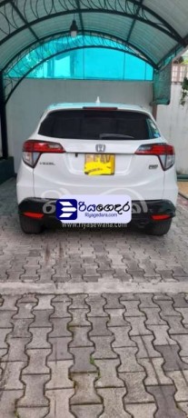honda-vezel-2017-suv-big-2