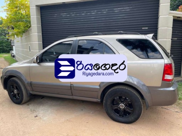 kia-sorento-2003-suv-big-1