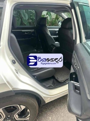 honda-crv-2019-suv-big-3