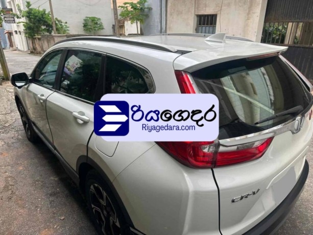 honda-crv-2019-suv-big-5