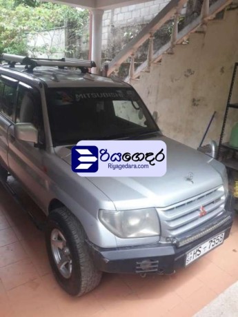 mitsubishi-pajero-gdi-2001-suv-big-0