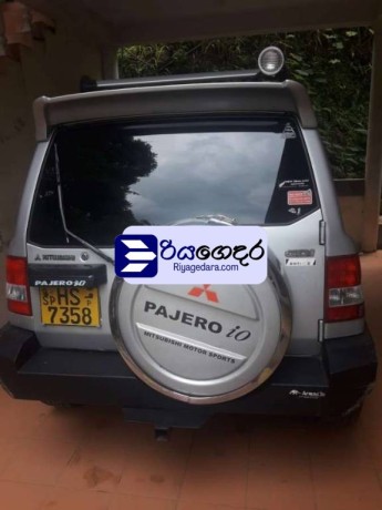 mitsubishi-pajero-gdi-2001-suv-big-3