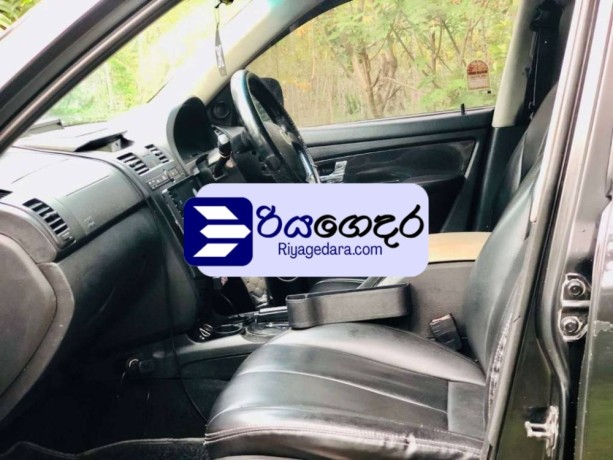 micro-rexton-2009-suv-big-2