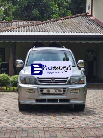 mitsubishi-montero-2000-suv-big-1