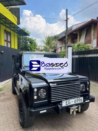 land-rover-defender-1993-suv-big-1